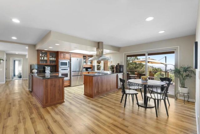 1215 Vista Grande Road, El Cajon, CA 92019