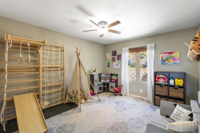 1215 Vista Grande Road, El Cajon, CA 92019