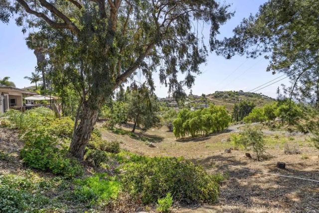 1215 Vista Grande Road, El Cajon, CA 92019