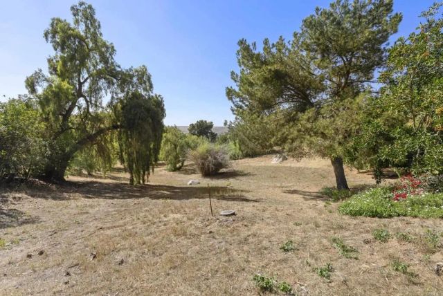 1215 Vista Grande Road, El Cajon, CA 92019
