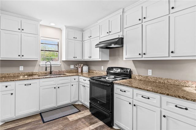 470 Clark Dr, Corpus Christi, TX 78415