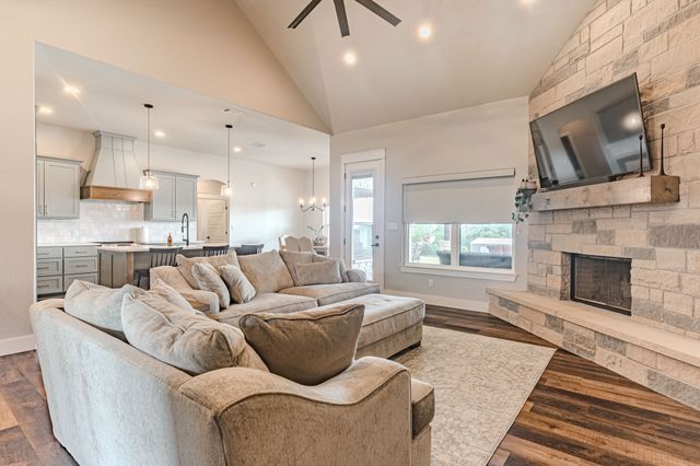 2120 Shady Grove Road, Weatherford, TX 76088