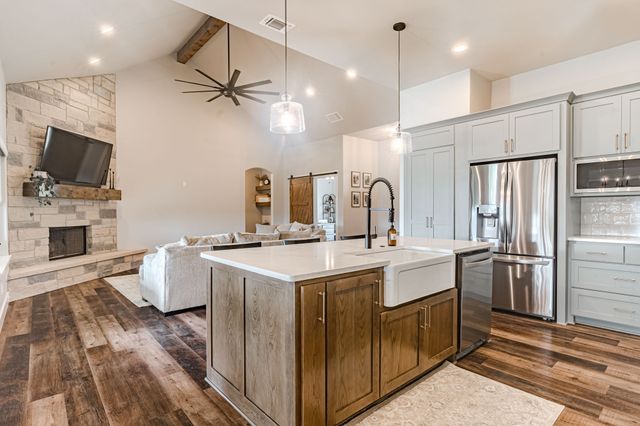 2120 Shady Grove Road, Weatherford, TX 76088