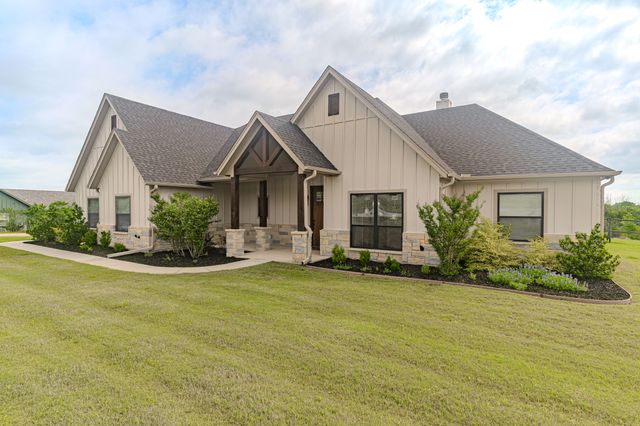 2120 Shady Grove Road, Weatherford, TX 76088