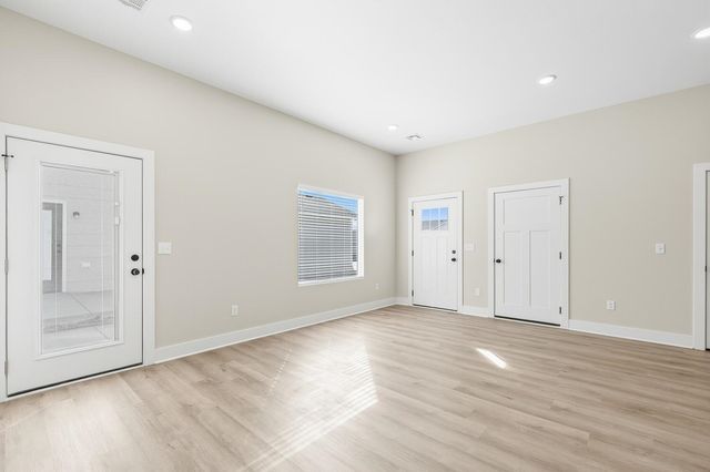 17008 W Lawson St, Goddard, KS 67052