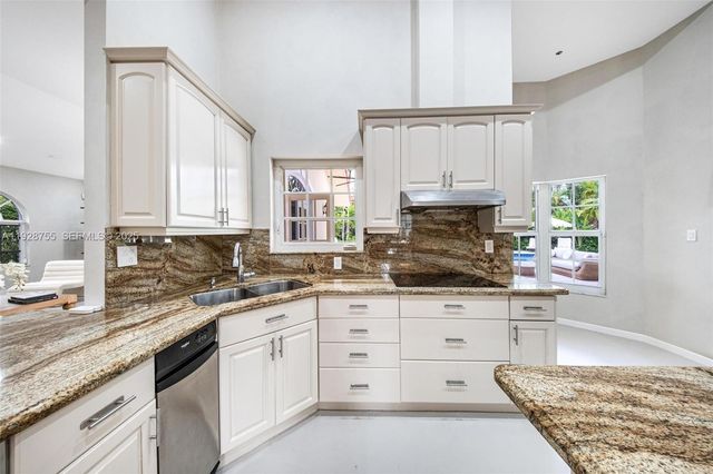 1033 Almeria Ave 0, Coral Gables, FL 33134