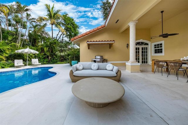 1033 Almeria Ave 0, Coral Gables, FL 33134