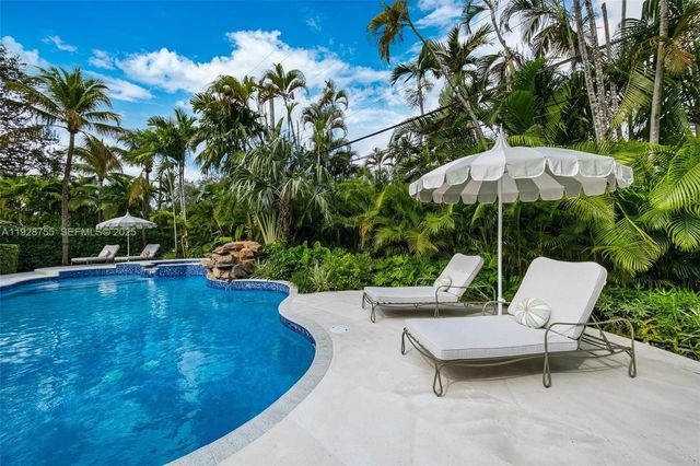 1033 Almeria Ave 0, Coral Gables, FL 33134