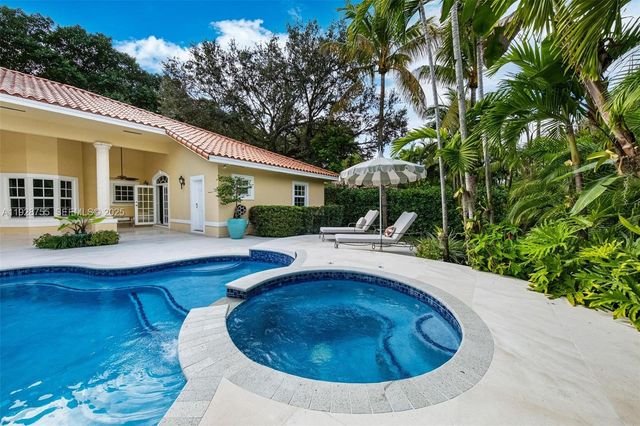 1033 Almeria Ave 0, Coral Gables, FL 33134