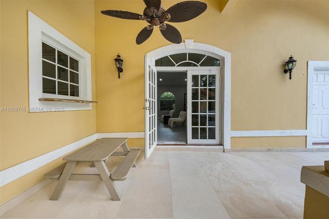 1033 Almeria Ave 0, Coral Gables, FL 33134