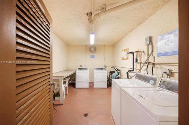 750 SE 6th Ave 223, Deerfield Beach, FL 33441