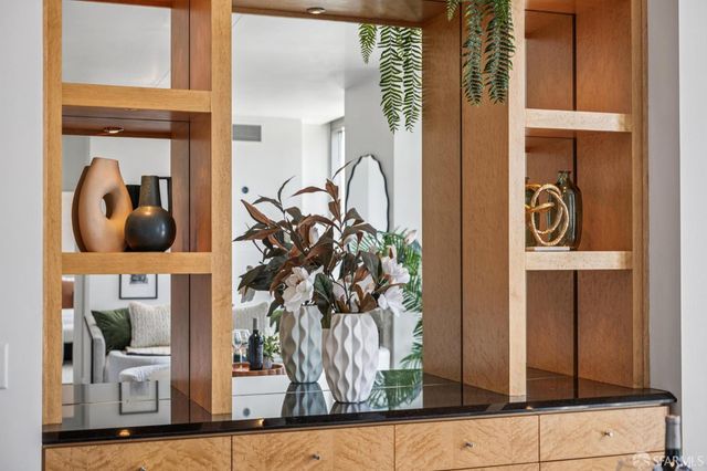 333 1st Street 2004, San Francisco, CA 94105