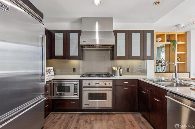 333 1st Street 2004, San Francisco, CA 94105