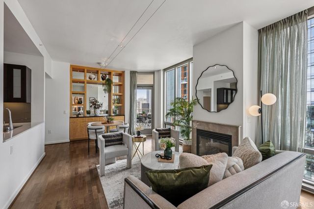 333 1st Street 2004, San Francisco, CA 94105