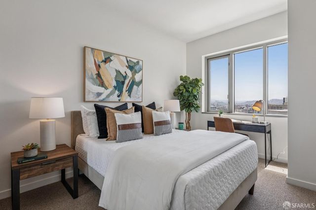 333 1st Street 2004, San Francisco, CA 94105
