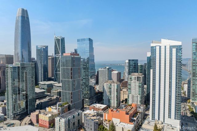 333 1st Street 2004, San Francisco, CA 94105