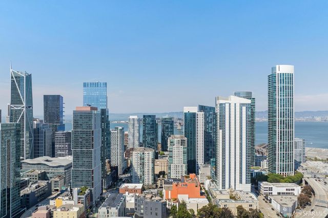 333 1st Street 2004, San Francisco, CA 94105