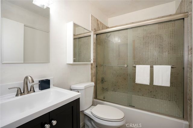 5165 Dover, La Palma, CA 90623