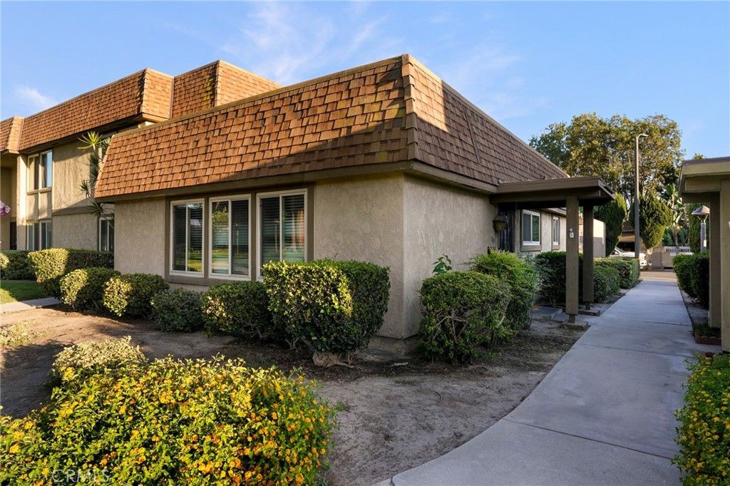 5165 Dover, La Palma, CA 90623