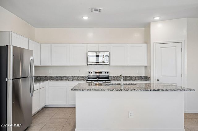 5768 E HORNBLENDE Way, San Tan Valley, AZ 85143
