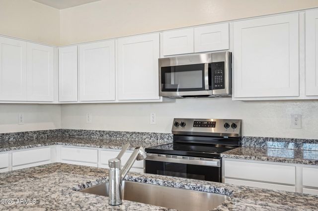 5768 E HORNBLENDE Way, San Tan Valley, AZ 85143