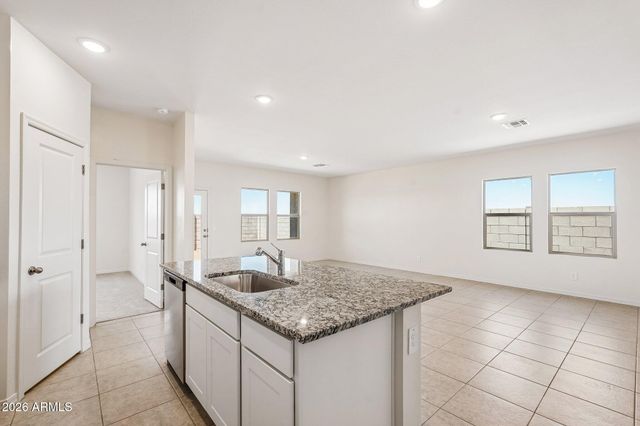 5768 E HORNBLENDE Way, San Tan Valley, AZ 85143