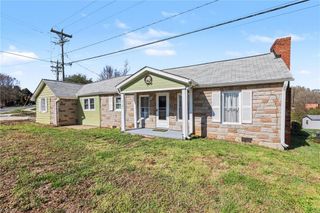 3151 Burke Mill Road, Winston-salem, NC 27103