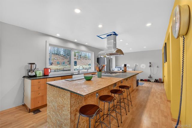 1690 Baptist Church Road, Yorktown Heights, NY 10598