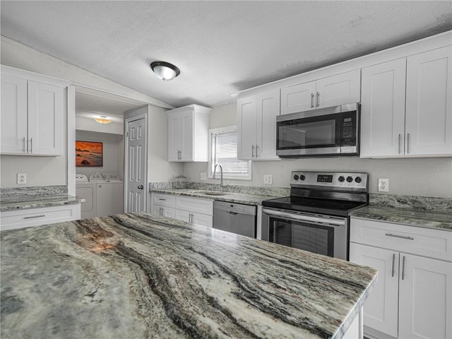 3559 REAGAN BOULEVARD, Lake Wales, FL 33898