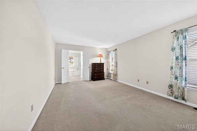 877 Home Park Drive, St Peters, MO 63376