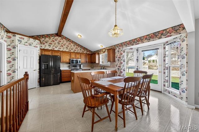 877 Home Park Drive, St Peters, MO 63376