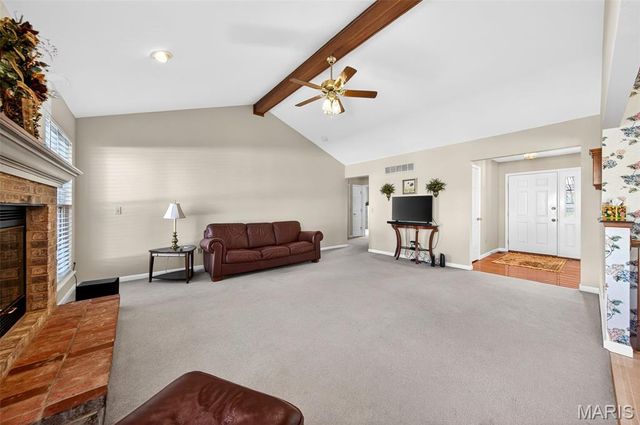 877 Home Park Drive, St Peters, MO 63376