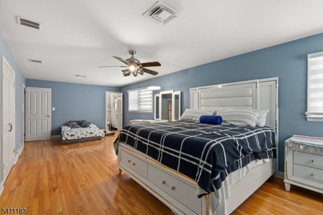 27 Viewpoint Rd, Wayne Twp., NJ 07470