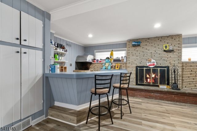 27 Viewpoint Rd, Wayne Twp., NJ 07470