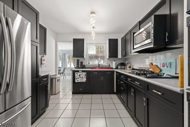 27 Viewpoint Rd, Wayne Twp., NJ 07470