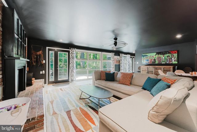 6543 JAY MILLER DR, Falls Church, VA 22041