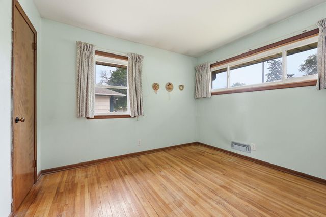 6319 Unity Avenue N, Brooklyn Center, MN 55429