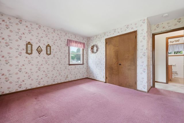 6319 Unity Avenue N, Brooklyn Center, MN 55429
