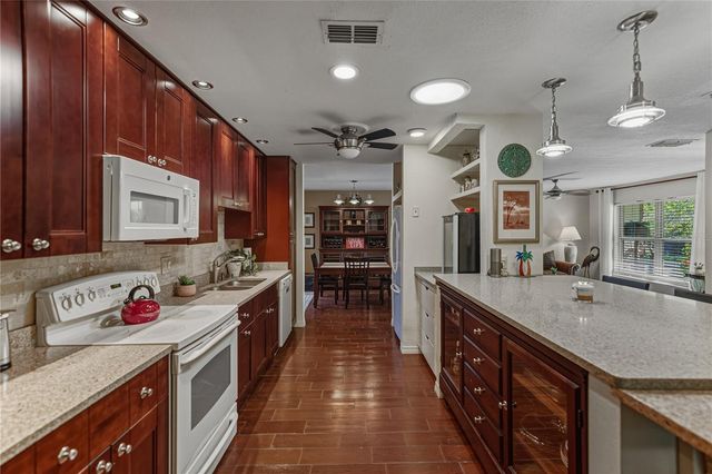 2927 MACALPIN DRIVE S 9, Palm Harbor, FL 34684