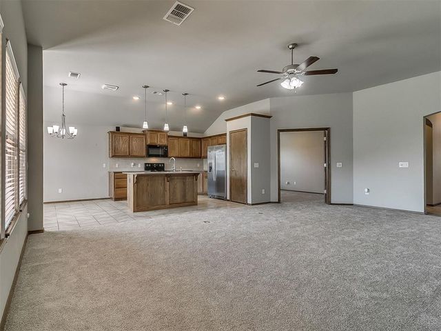 6912 NW 155th Terrace, Edmond, OK 73013