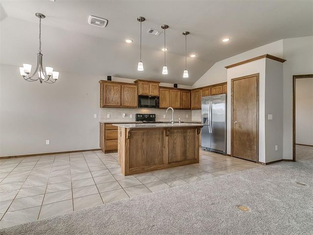 6912 NW 155th Terrace, Edmond, OK 73013