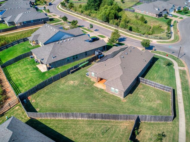 6912 NW 155th Terrace, Edmond, OK 73013