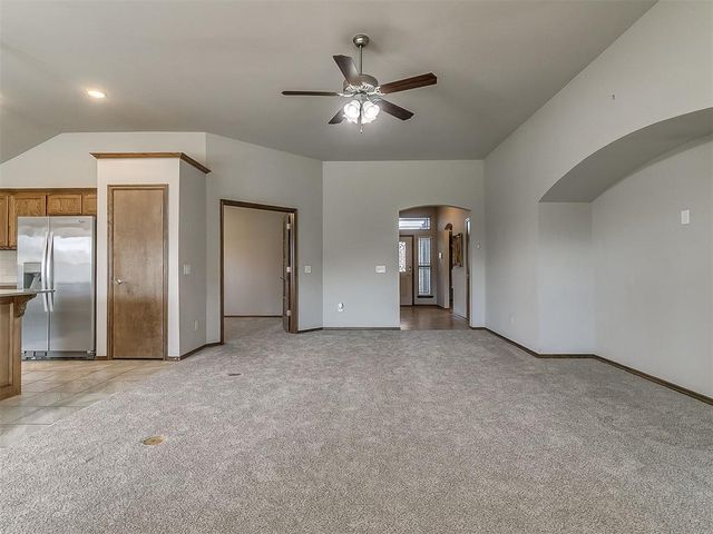 6912 NW 155th Terrace, Edmond, OK 73013