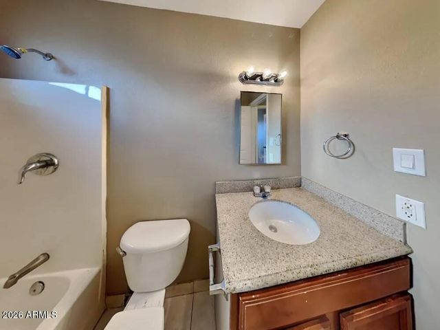 5047 W Tuckey Ln Way, Glendale, AZ 85301