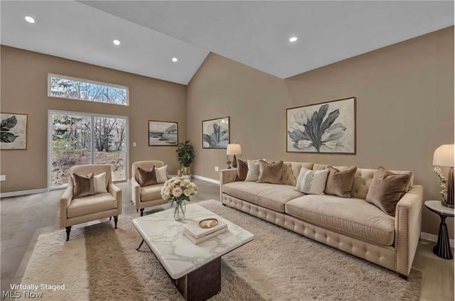 1398 Mussel Shoals Drive, Brunswick, OH 44212