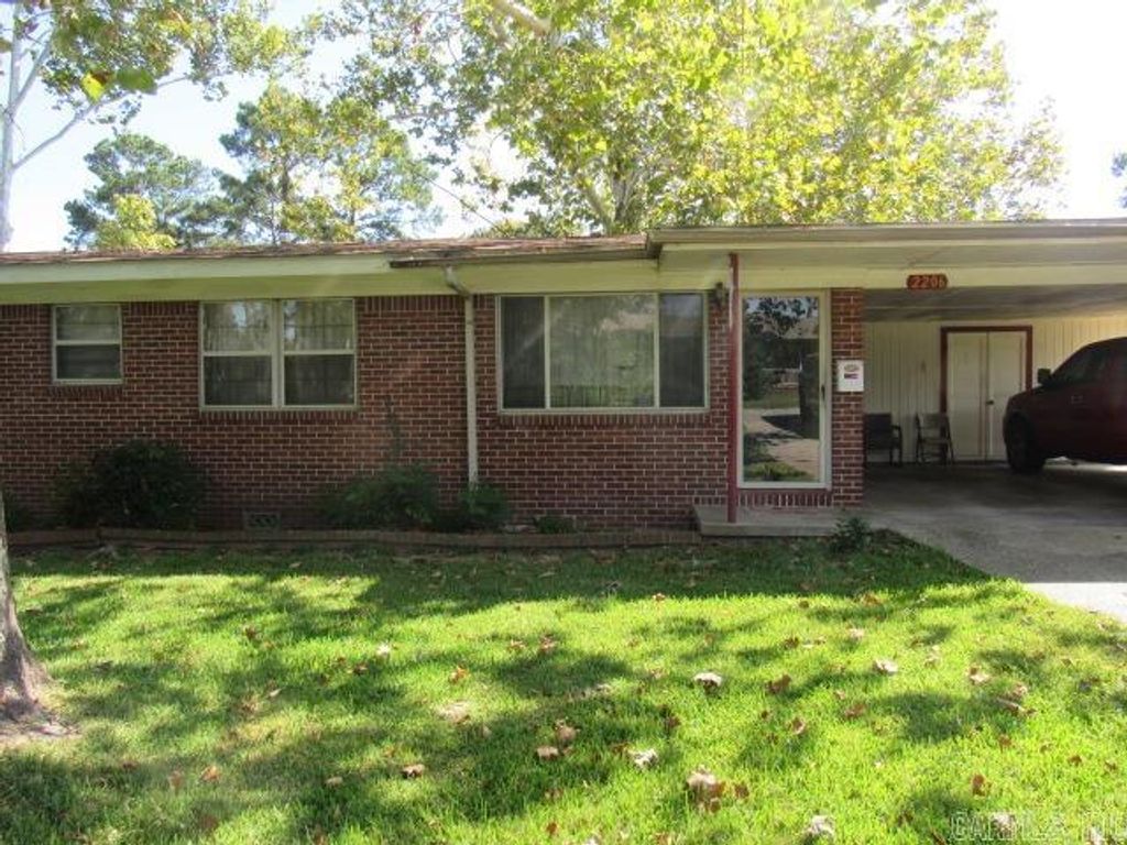 2206 E Lee, Sherwood, AR 72120