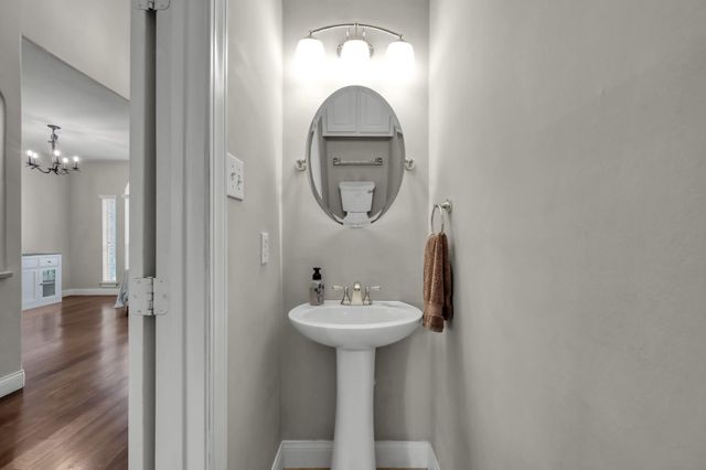 42 E Knightsbridge Drive, The Woodlands, TX 77385