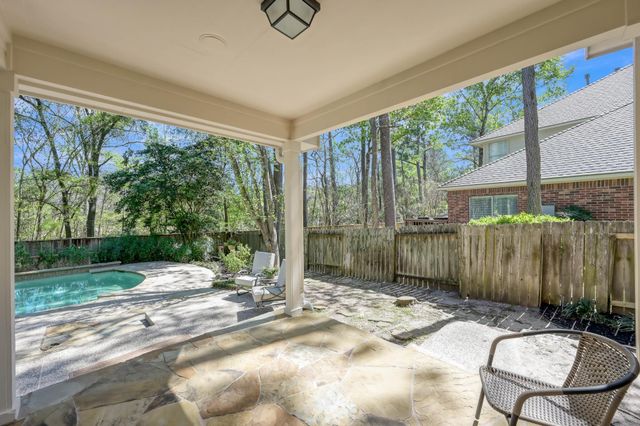 42 E Knightsbridge Drive, The Woodlands, TX 77385