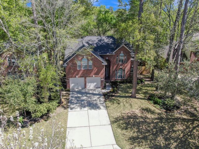 42 E Knightsbridge Drive, The Woodlands, TX 77385