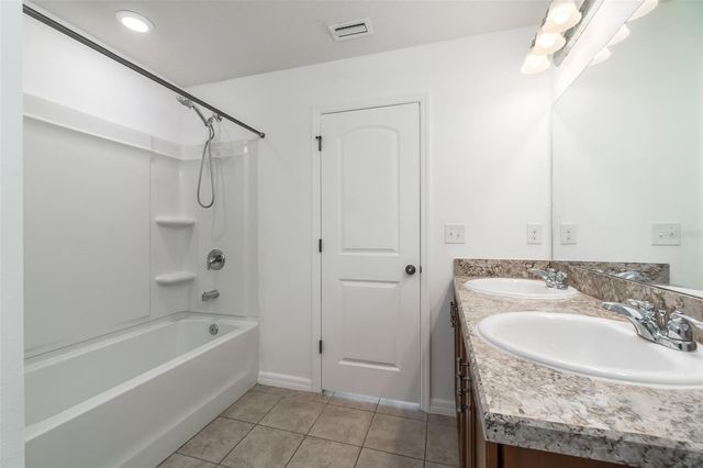 11220 GOLD COMPASS STREET, Gibsonton, FL 33534